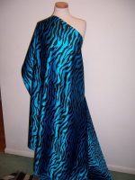 3yd-DAZZLING-BLACK-BLUE-ZEBRA-PRINT-PURE-SILK-ITALIAN-DUCHESSE-SATIN-FIRM-HAND-1