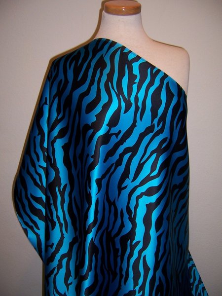 3yd-DAZZLING-BLACK-BLUE-ZEBRA-PRINT-PURE-SILK-ITALIAN-DUCHESSE-SATIN-FIRM-HAND-4