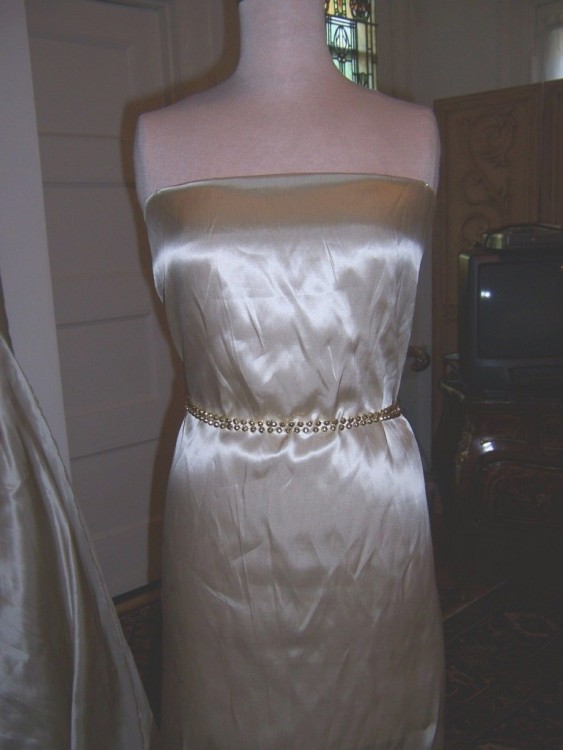 4yds-GLOWING-CREAMY-SAND-DESIGNER-SILK-FAILLE-FABRIC-SUIT-GOWN-WEIGHT-BODIED-2