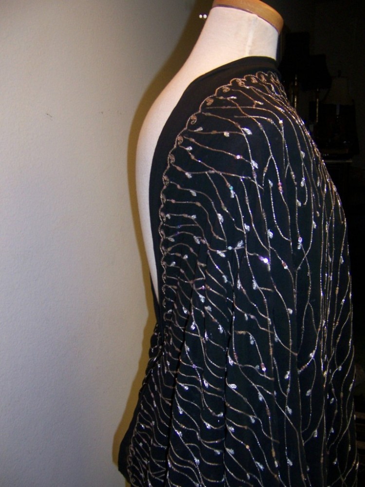 6yds-SPARKLING-DESIGNER-FABRIC-BLACK-CHIFFON-W-SILVER-SEQUINS-CLIMBING-VINES-12