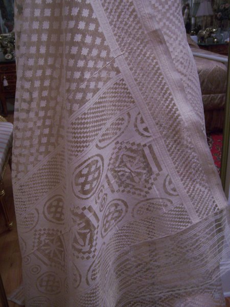 DESIGNER-FABRIC-INDIAN-SILK-SHEER-IVORY-W-METALIC-GOLD-W-SCARF-TO-MATCH-3-4