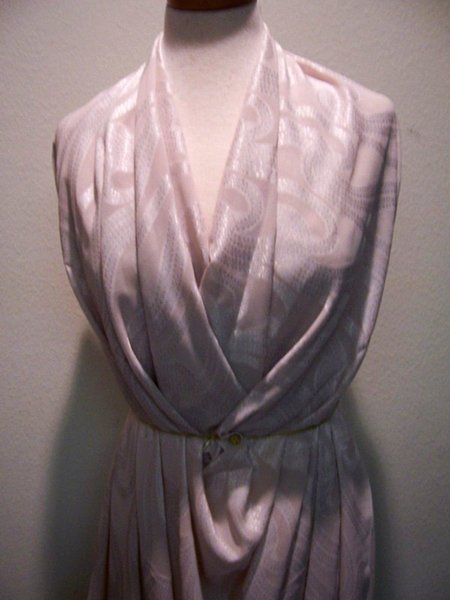 DESIGNER-JACQUARD-GORGEOUS-LIGHT-BEIGE-VISCOSE-FABRIC-COVERED-IN-SCROLLS-3.88-YD-2