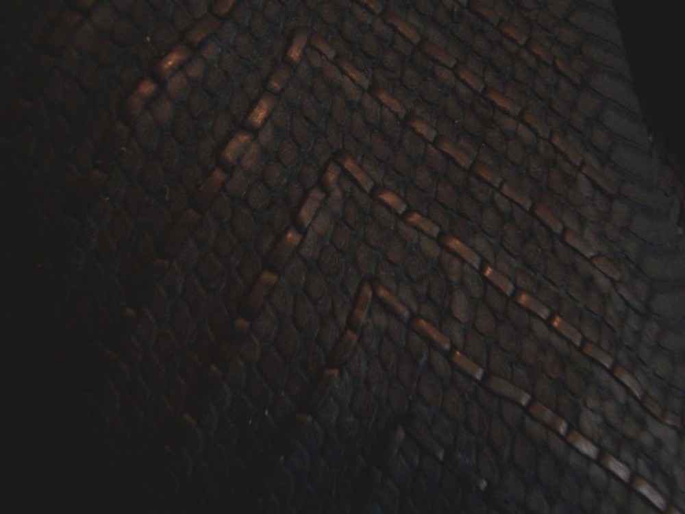 FABULOUS-NAVY-DESIGNER-LEATHER-WOVEN-W-STRIPS-IN-CHEVRON-DESIGN-ON-SCALY-SUEDE-7