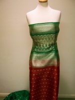 UNUSUAL-DESIGNER-PURE-SILK-INDIAN-SARI-12-GREEN-12-RED-W-METALLIC-GOLD-5yds-6