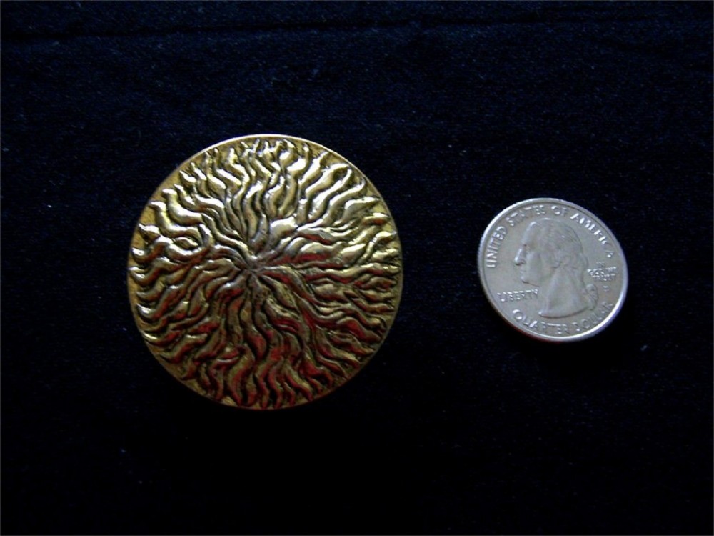 1 LARGE GOLD BLACK 1 5/8 SWIRLS #124 ANTIQUE GOLD BUTTONS