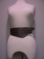 27-32-DARK-GREEN-LEATHER-BELT-INSET-WITH-CAMEL-PIPING-VINTAGE-UNUSED-4-INCH-W-3