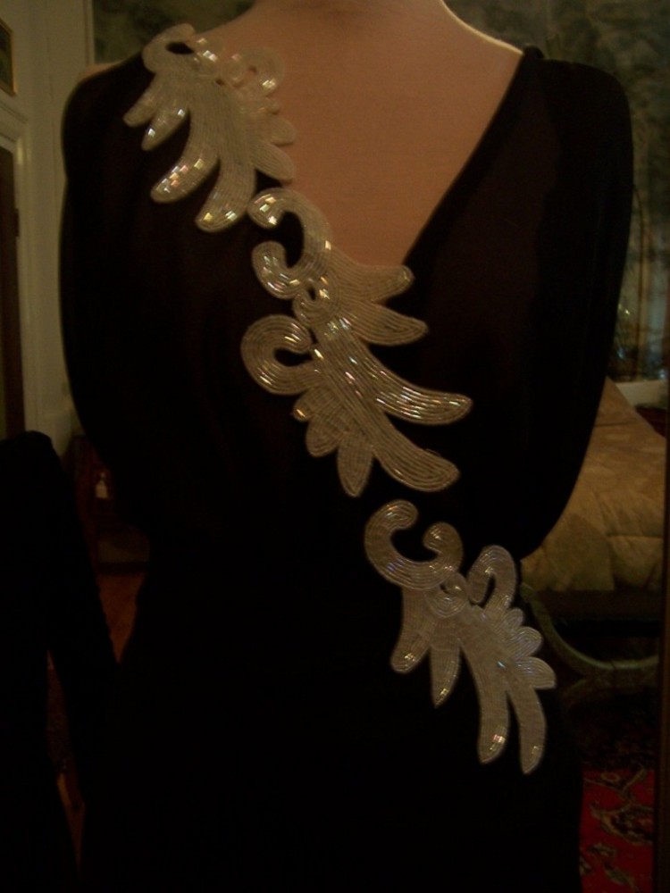 3-DAZZLING-IRIDESCENT-WHITE-BUGLE-BEAD-SCROLL-APPLIQUES-1