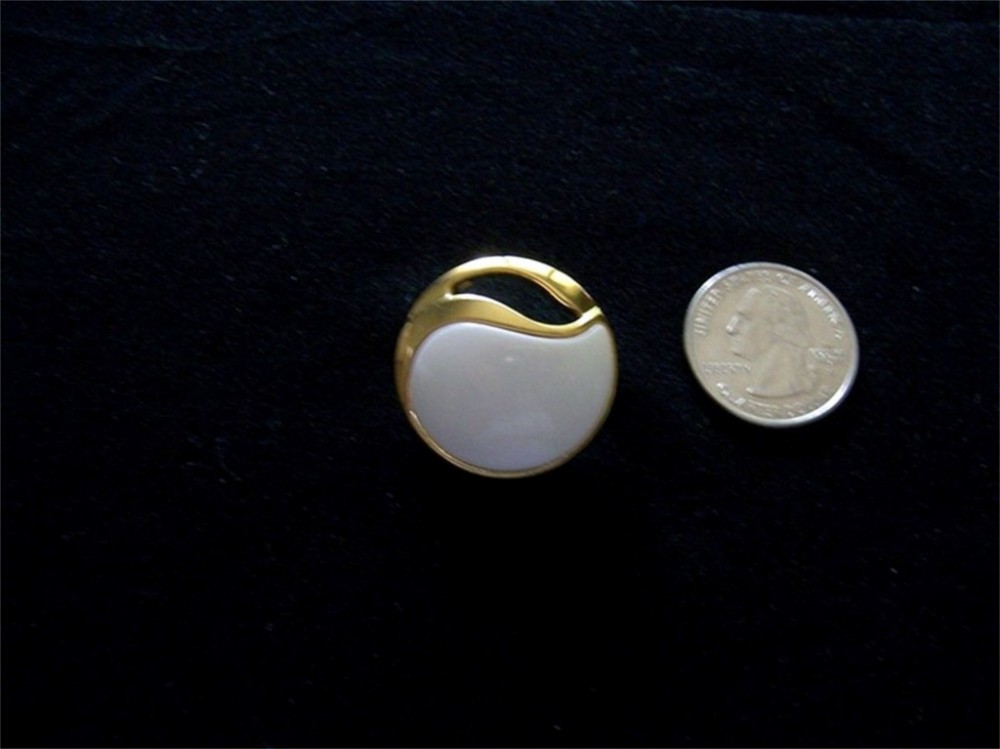 3 OFF WHITE & GOLD PIERCED PAISLEY 1 BUTTONS