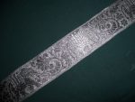 4.75YDS-MAJESTIC-METALLIC-SILVER-MARCHING-ELEPHANTS-ON-SILVER-TRIM-1.5-wide