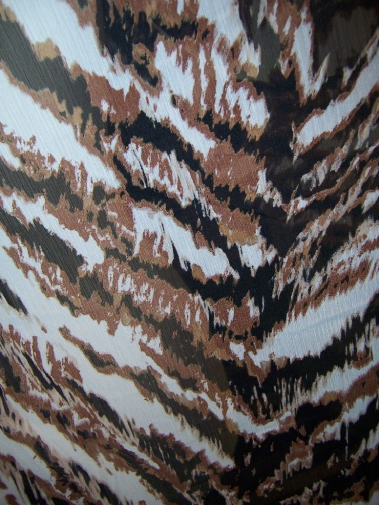 4yd-BOLD-CHIC-ANIMAL-PRINT-CRINKLE-GEORGETTE-SHEER-CHIFFON-OFF-WHITE-BROWN-BLACK-6