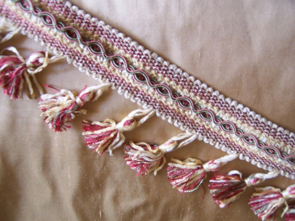 4yds-DECORATOR-CHENILLE-TASSEL-FRINGE-3.25-LONG-CHAMPAGNE-POPPY-CREAM-TERRACOTTA