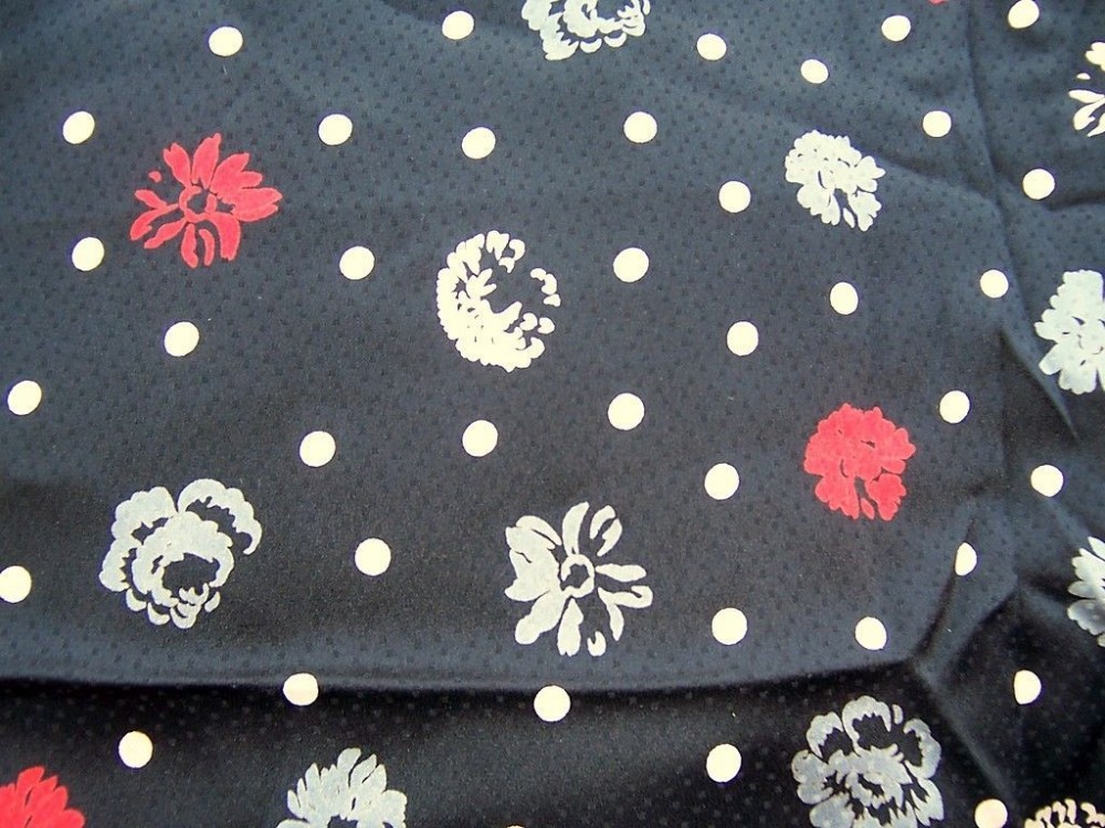 PIECES-OFF-WHITE-RED-GREY-FLORAL-DOTS-PRINT-SILK-JACQUARD-FABRIC