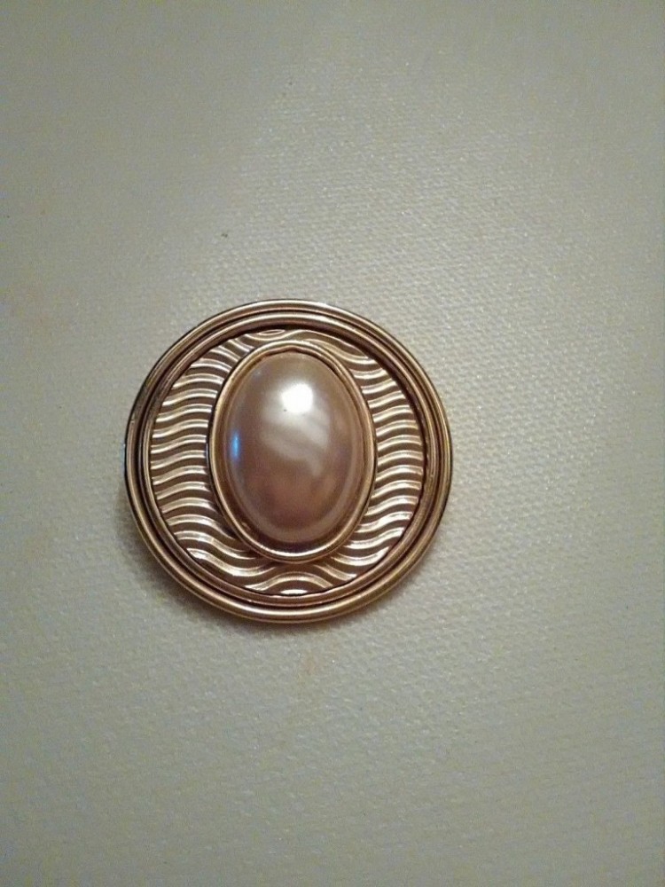 VINTAGE CLIP GOLDTONE EARRINGS W/ FAUX MABE PEARL GUILLOCHE TYPE SURROUND