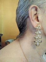 VINTAGE CHANDELIER GOLD TONE RHINESTONE CLIP EARRINGS