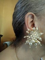 VINTAGE CLIP EARRINGS CLUSTER PEARLS BEADS AURORA BEADS GOLD TRIM