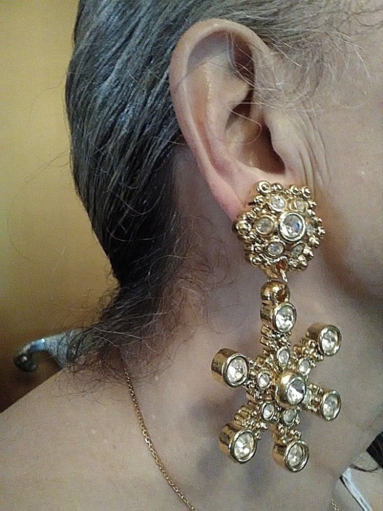 VINTAGE CLIP EARRINGS GOLD SNOWFLAKE RHINESTONES