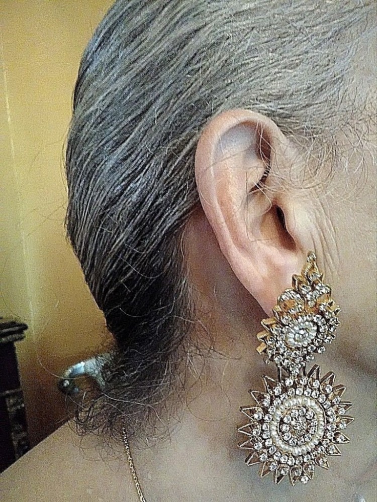 VINTAGE PIERCED HEAVY INDIAN GOLD PLATED EARRINGS STAR FLOWER R/S SEED PEARLS