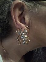 VINTAGE CLIP BUTTON EARRINGS GOLDEN BOW TOPPED WITH PAVE SILVERTONE BOW
