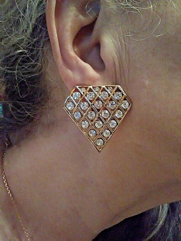 VINTAGE CLIP GOLDTONE BUTTON EARRINGS ELONGATED FILAGREE PENTAGON W/ RHINESTONES