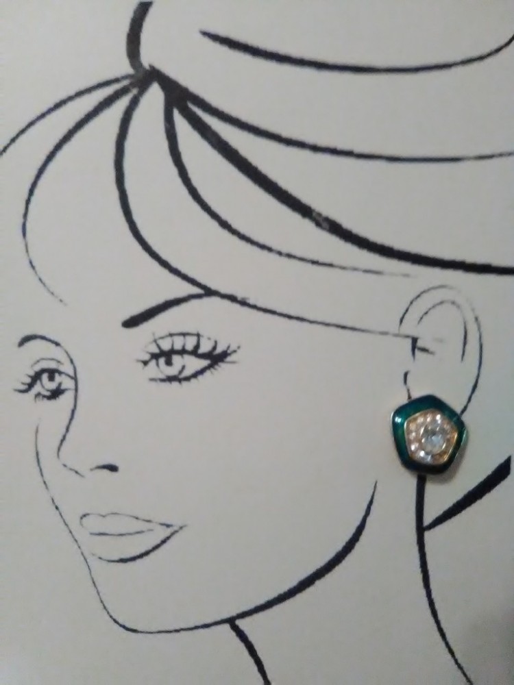 VINTAGE CLIP GOLDTONE BUTTON EARRINGS PENTAGON SHAPE W/ CRYSTAL& GREEN ENAMEL
