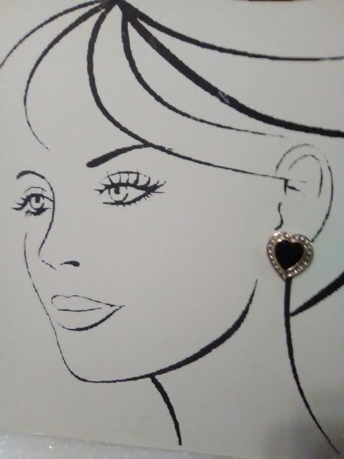 VINTAGE FASHION CLIP EARRINGS BLACK FACETTED HEART GEM W/ GOLDEN PAVE FRAME