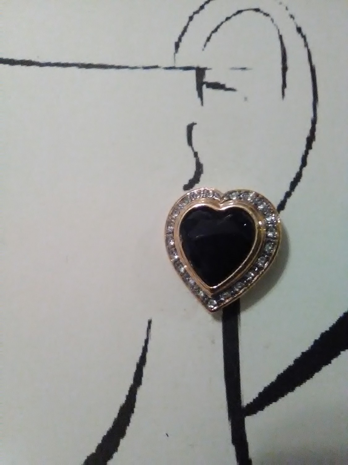 VINTAGE FASHION CLIP EARRINGS BLACK FACETTED HEART GEM W/ GOLDEN PAVE FRAME