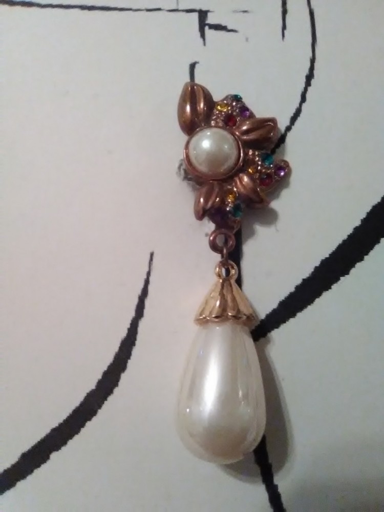 VINTAGE FASHION CLIP EARRINGS ANTIQUE GOLD DEMI FLORETS MULTI GEMS PEARL DROPS