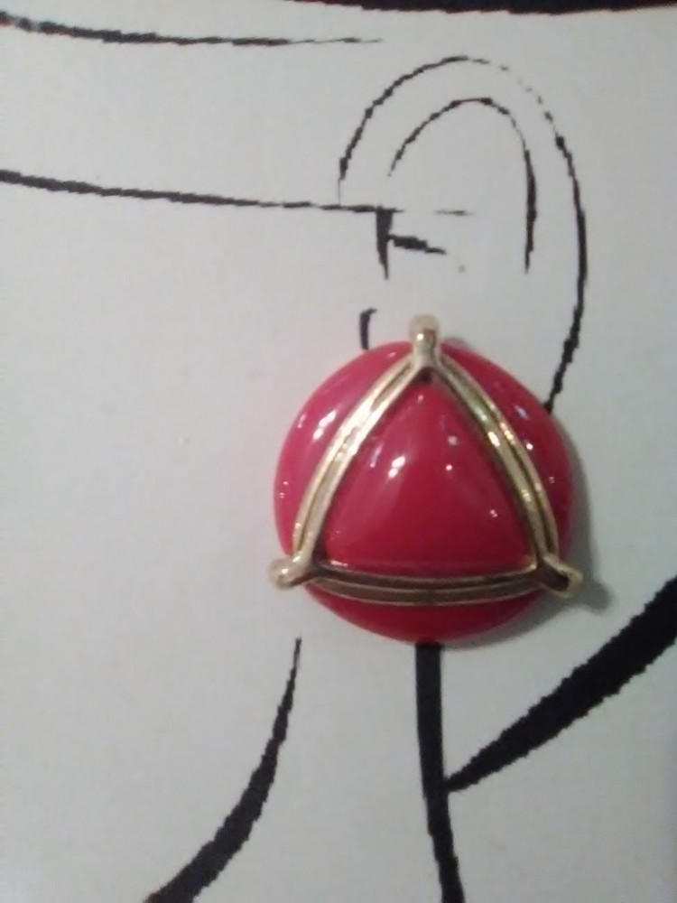 VINTAGE FASHION CLIP EARRINGS GOLDEN TRIANGLE IN RED ROUND BUTTONS