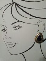 VINTAGE FASHION CLIP EARRINGS PEAR SHAPE BLACK FAUX GEM SILVERY GOLDEN FRAME