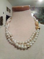 VINTAGE-NECKLACE-3-ROW-FAUX-PEARL-W-GOLDEN-BEADS-LIONSHEAD-CLASP-1