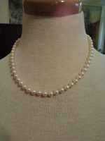 VINTAGE-NECKLACE-SINGLE-STRAND-GLASS-COATED-FAUX-PEARL-STRAND-16″-MENORCA-1