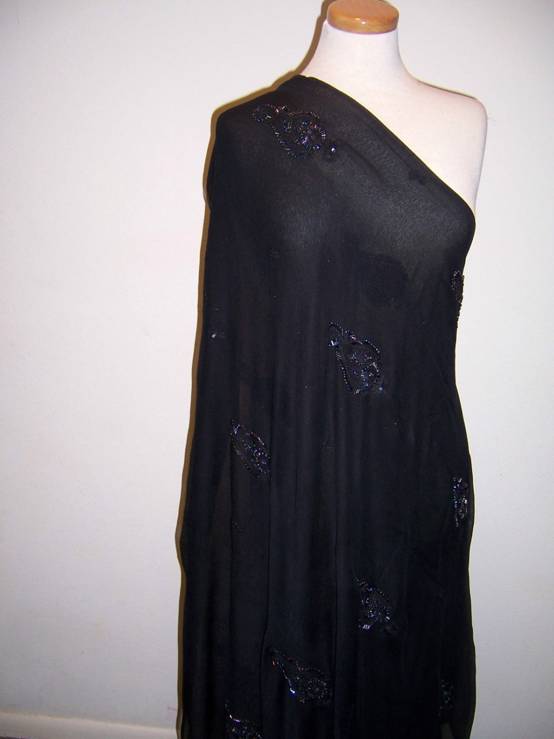 Black-silk-chiffon-beaded-motif-12