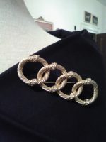 VINTAGE-GOLDEN-PIN-BROOCH-RHINESTONE-STUDDED-ROPE-CHAIN-BAR-PIN-1