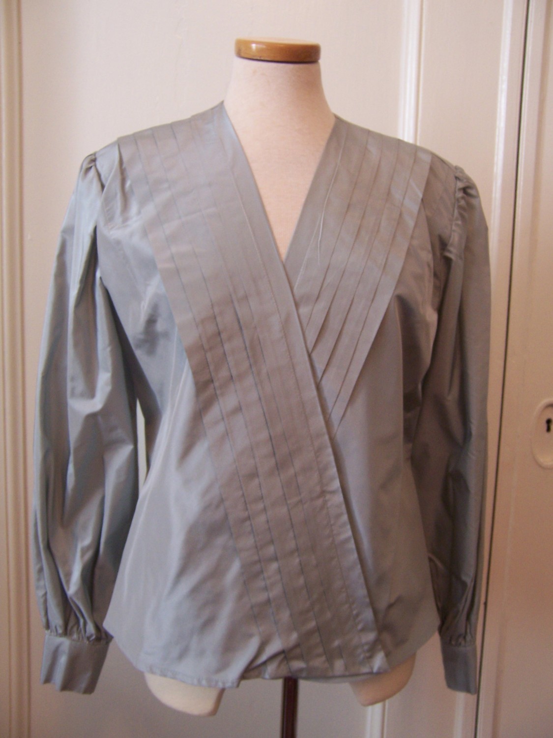 Blouse-Grey-silk-tafetta-crossover-1