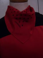 Blouse-Red-Black-silk-CC-pochette-3