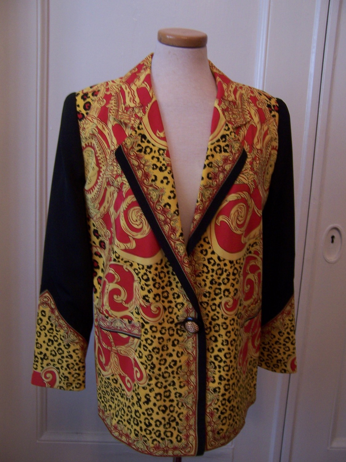 Jacket-Yellow-red-Blk-silk-CDC-Versace-fabric-1
